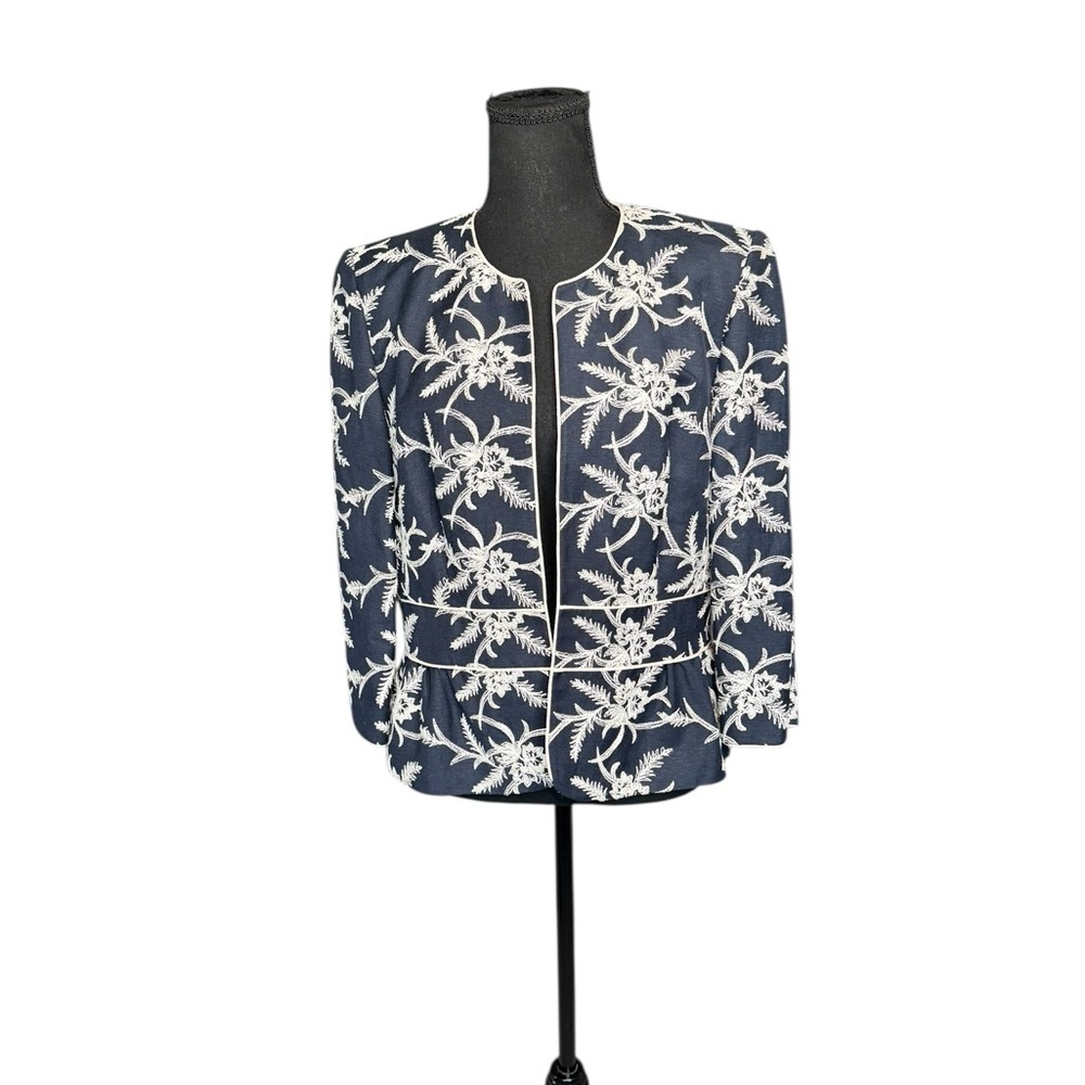 Liz Claiborne Navy Embroidered Peplum Blazer – Quiet Luxury Coastal Preppy Sz 12